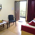Maximum Holiday Inn