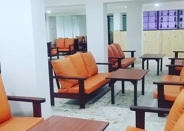 Maximum Holiday Inn